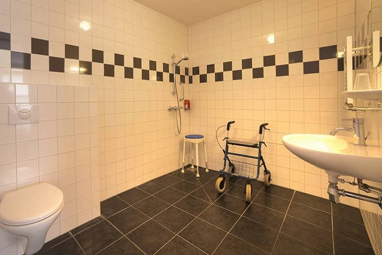 Aangepaste badkamer, Stollenberg 3
